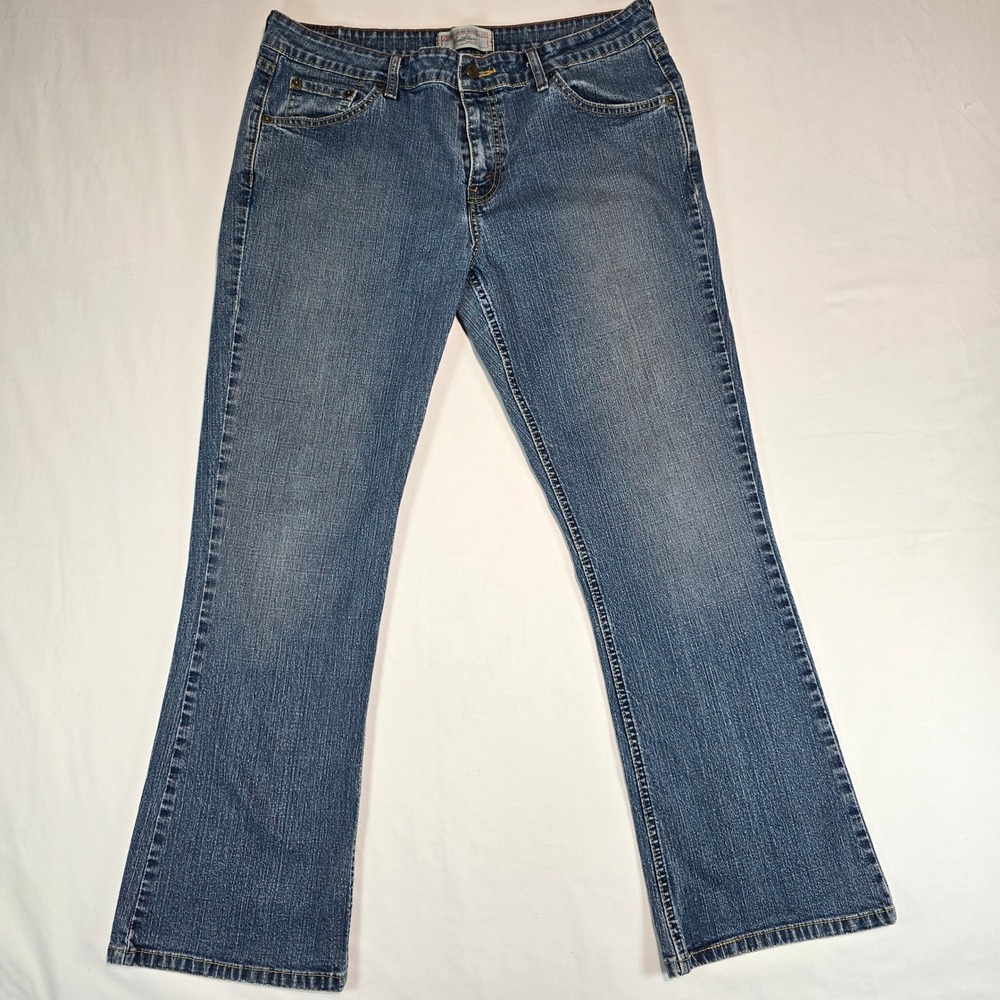 Levi Strauss Signature Womens Low Rise Bootcut Jeans Medium Wash Size 12 Short